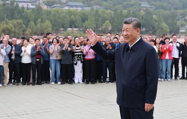 習(xí)近平在甘肅考察時(shí)強(qiáng)調(diào) 深化改革勇于創(chuàng)新苦干實(shí)干富民興隴 奮力譜寫(xiě)中國(guó)式現(xiàn)代化甘肅篇章 途中在陜西寶雞考察
